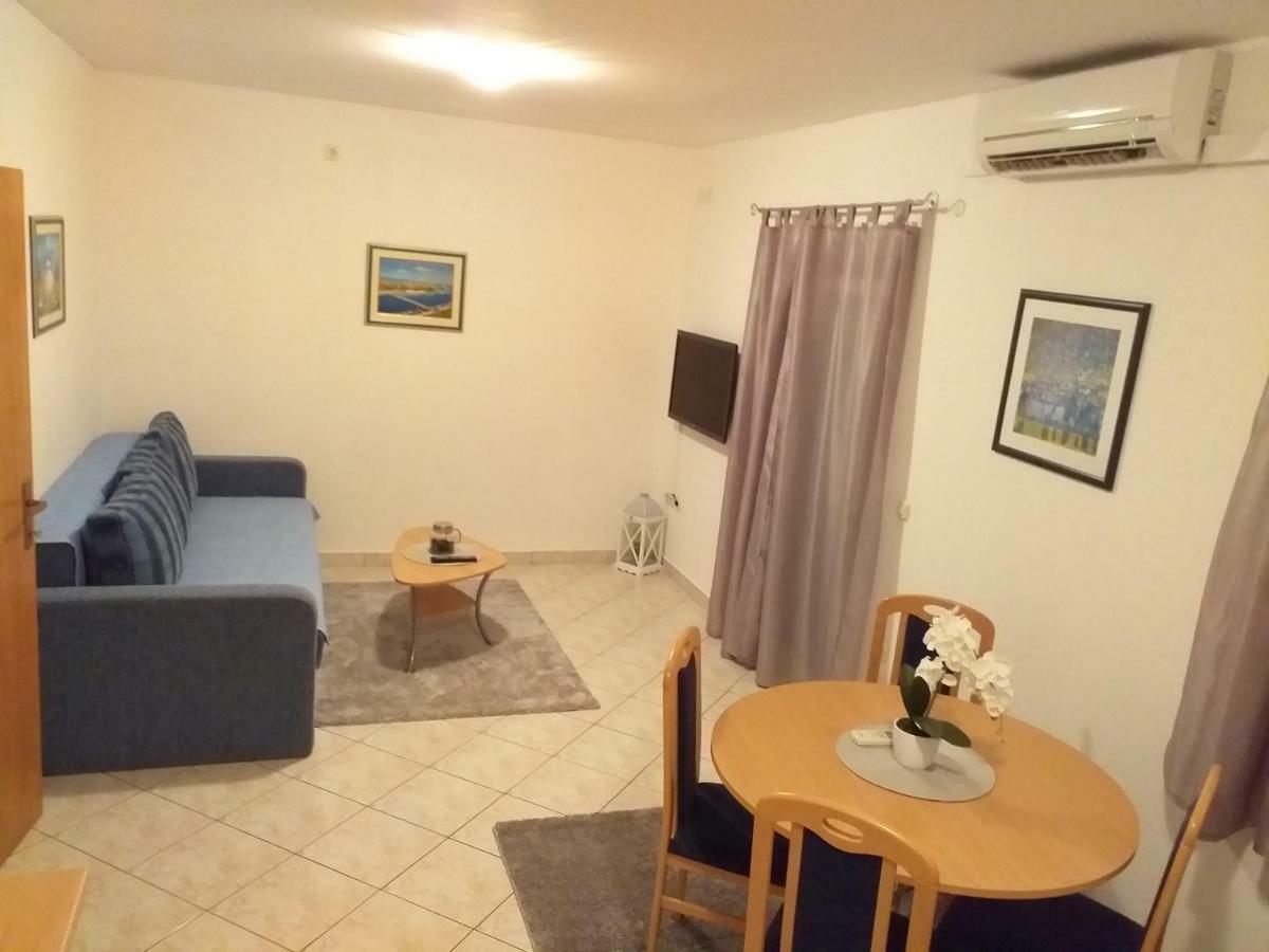 Apartments Vila Ana 维尔 外观 照片
